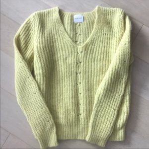 Beautiful Anine Bing v-neck yellow sweater xsmall